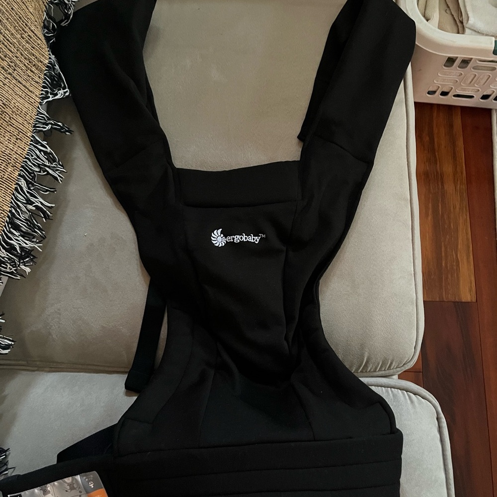 Ergobaby Midnight Black Carrier
